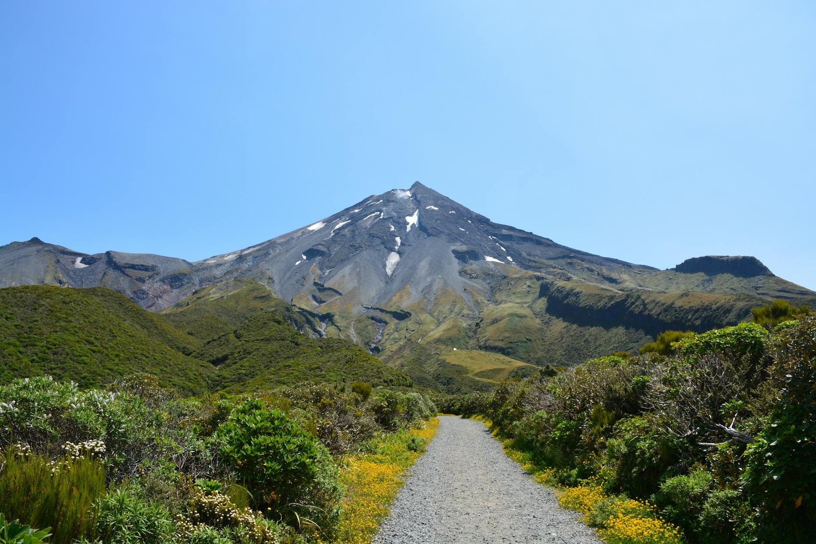 Hiking the Routeburn Track New Zealand: An Unforgettable Alpine Journey